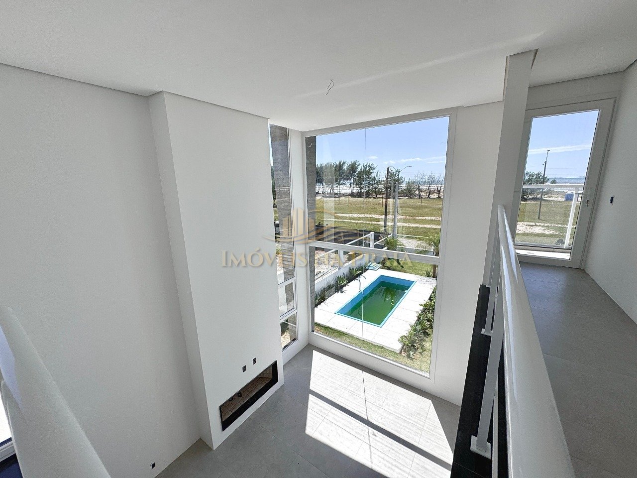 Foto 9 — Casa 4 Dormitório(s) Bairro Arpoador