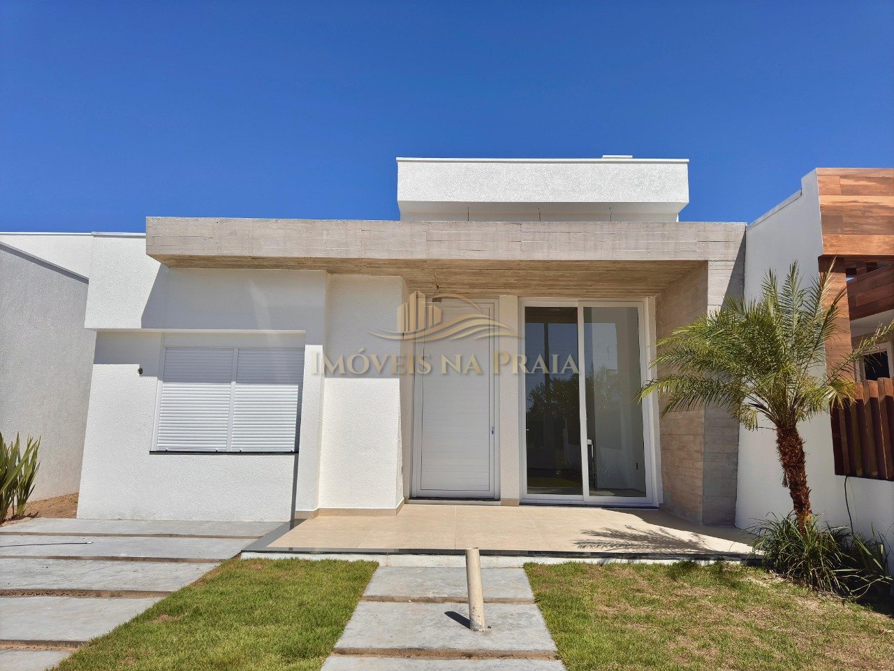 Casa 3 Dormitório(s) Bairro Arpoador