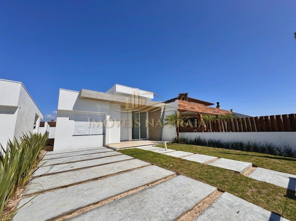 Casa 3 Dormitório(s) Bairro Arpoador