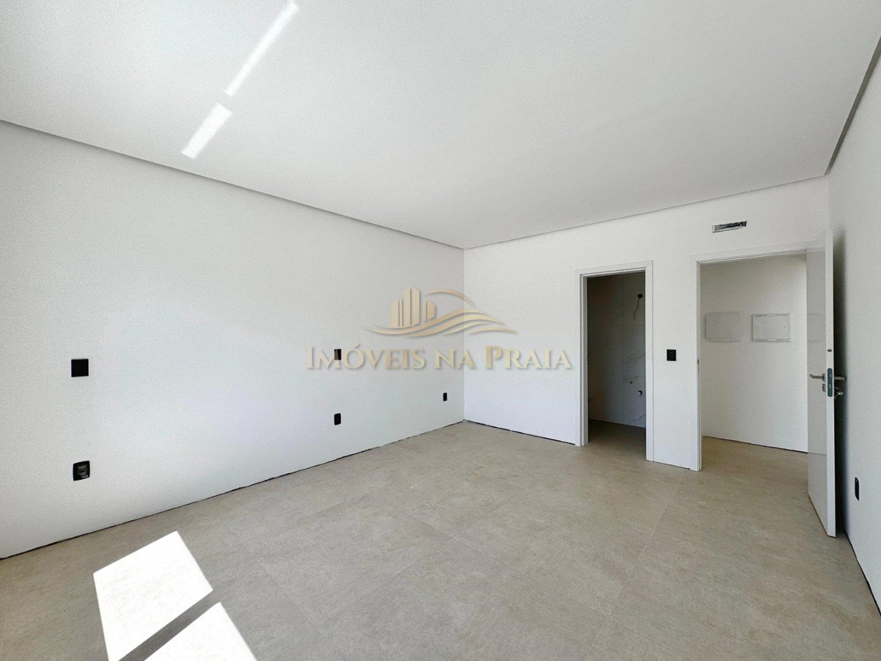 Foto 2 — Casa 3 Dormitório(s) Bairro Arpoador