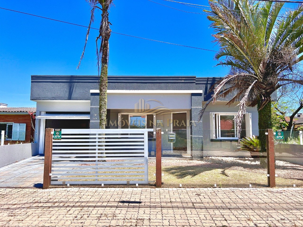 Casa 3 Dormitório(s) Bairro Centro