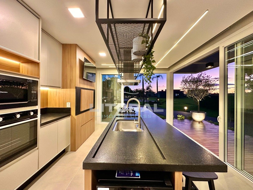 Foto 28 — Casa em Condomínio 4 Dormitório(s) Bairro Terrassu