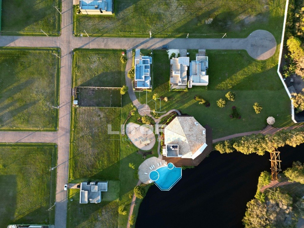 Foto 21 — Casa em Condomínio 4 Dormitório(s) Bairro Terrassu