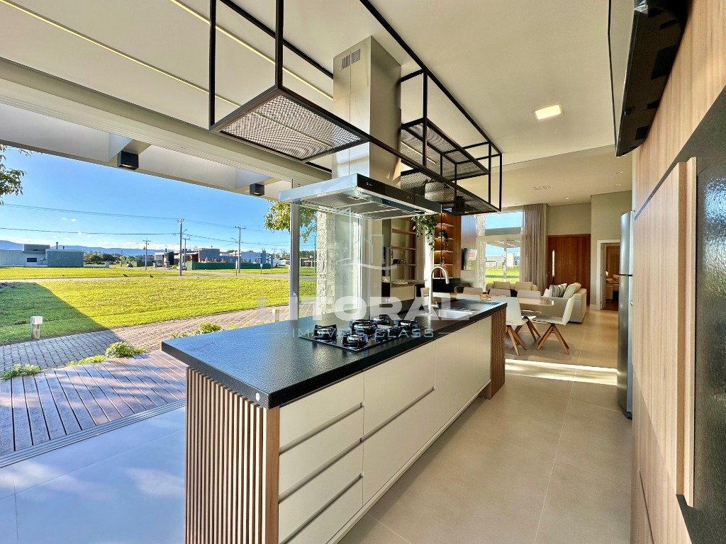 Foto 13 — Casa em Condomínio 4 Dormitório(s) Bairro Terrassu