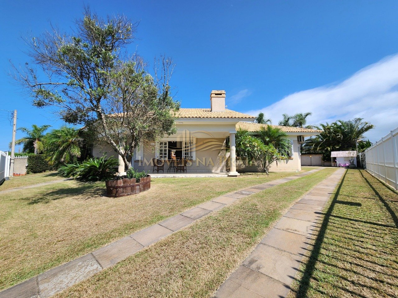 Casa 4 Dormitório(s) Bairro Atlântida