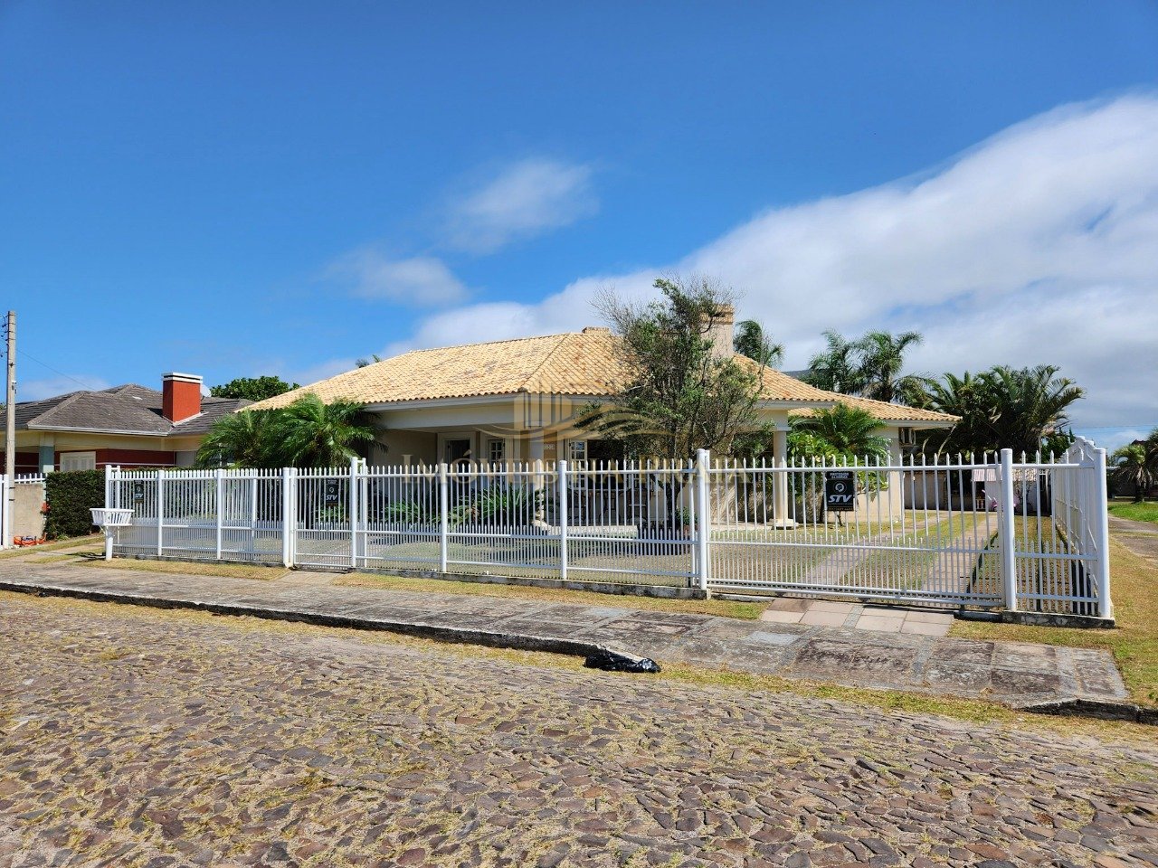 Foto 20 — Casa 4 Dormitório(s) Bairro Atlântida