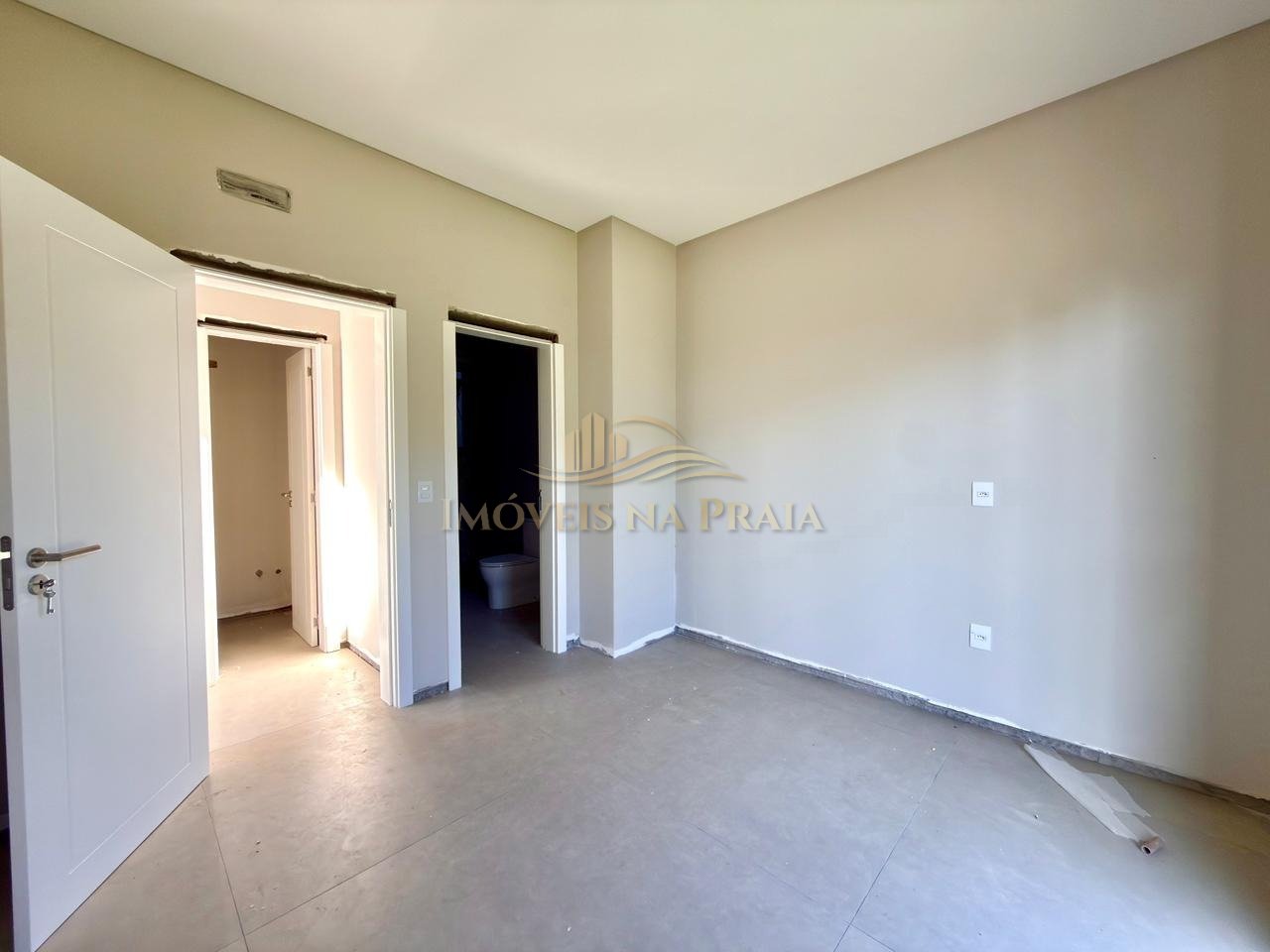 Foto 9 — Casa em Condomínio 4 Dormitório(s) Bairro Sunset