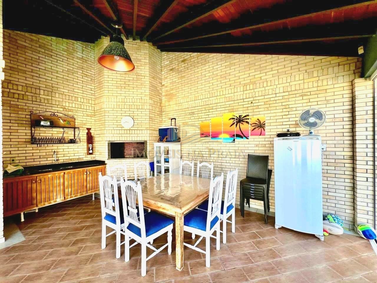 Foto 7 — Casa 4 Dormitório(s) Bairro Centro