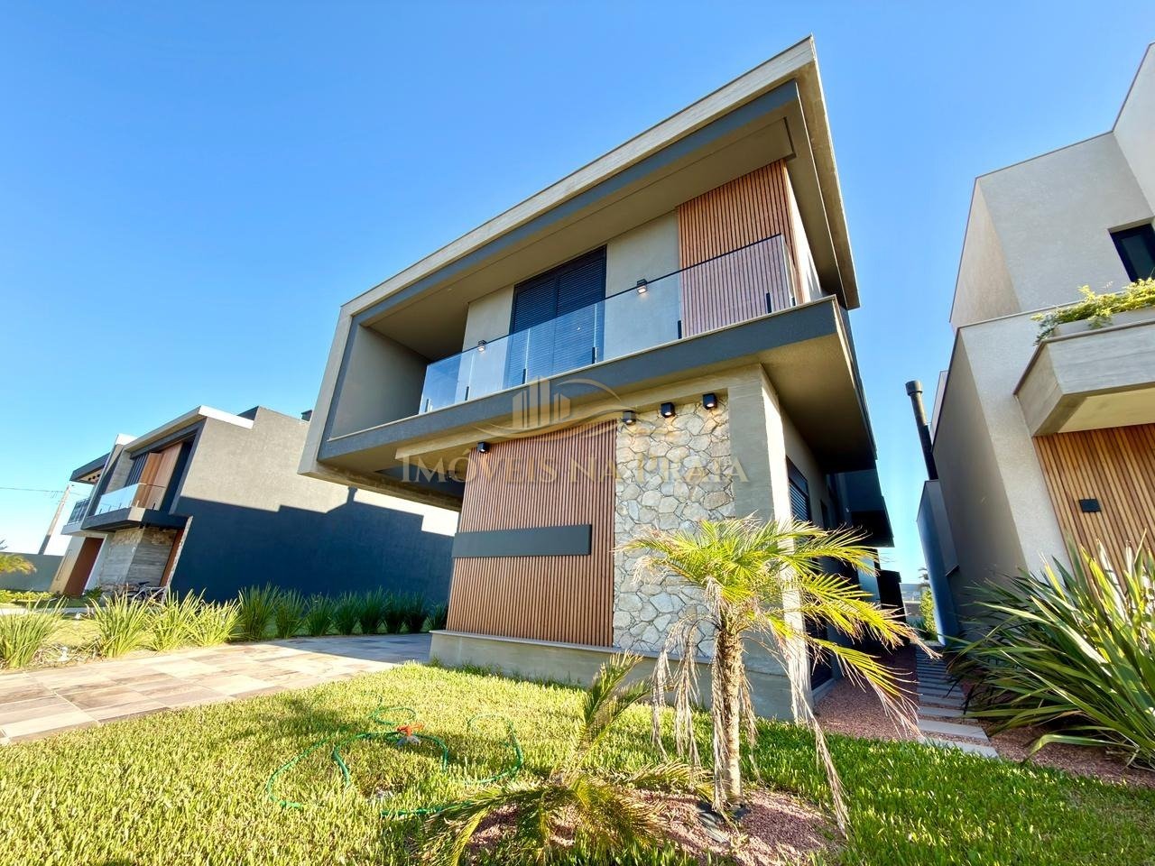 Foto 15 — Casa em Condomínio 4 Dormitório(s) Bairro Sunset