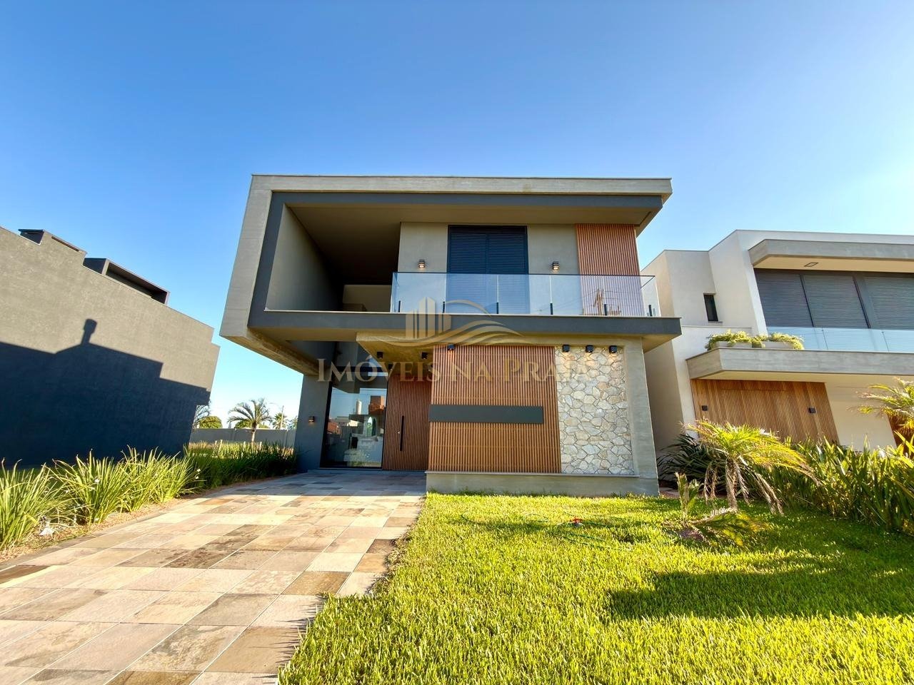 Casa em Condomínio 4 Dormitório(s) Bairro Sunset