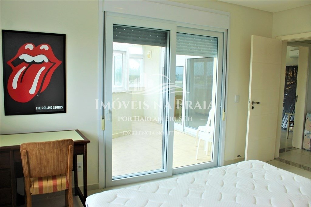 Foto 26 — Casa em Condomínio 4 Dormitório(s) Bairro Celebrat