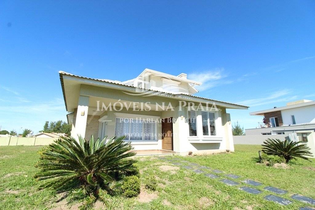 Casa em Condomínio 4 Dormitório(s) Bairro Celebrat