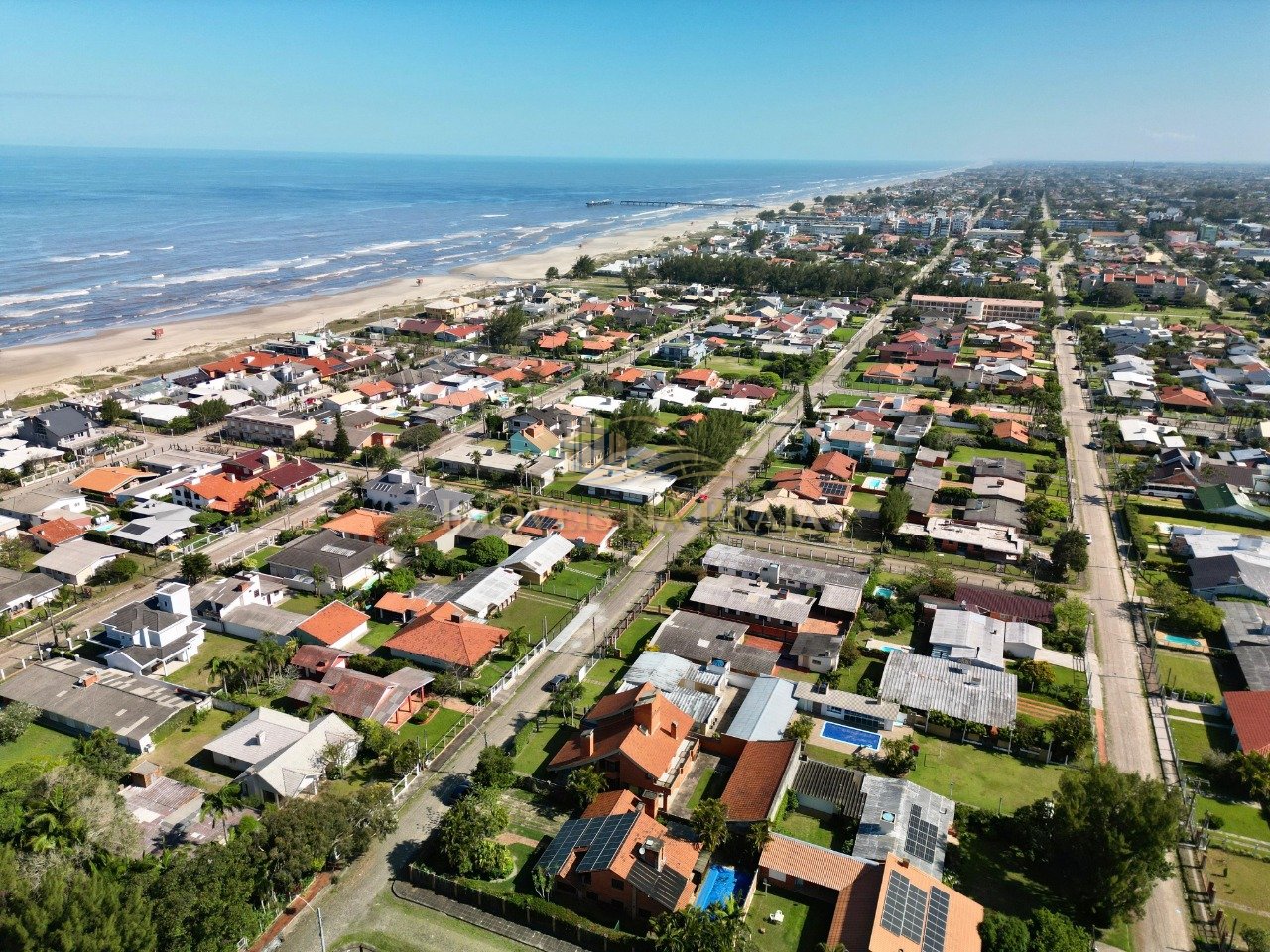 Foto 3 — Casa 5 dormitórios no bairro Atlântida