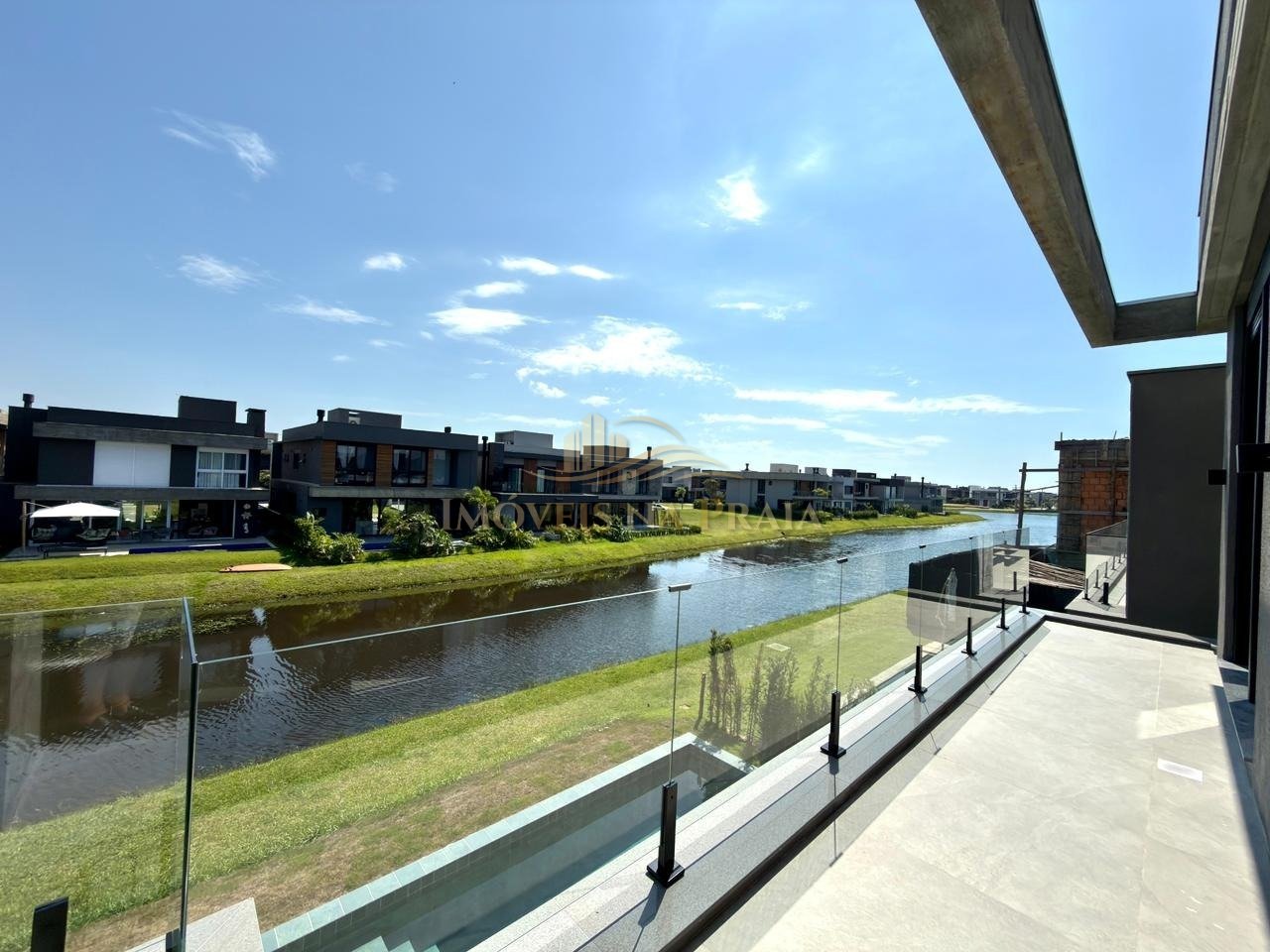 Foto 34 — Casa em Condomínio 4 dormitórios no bairro Sunset