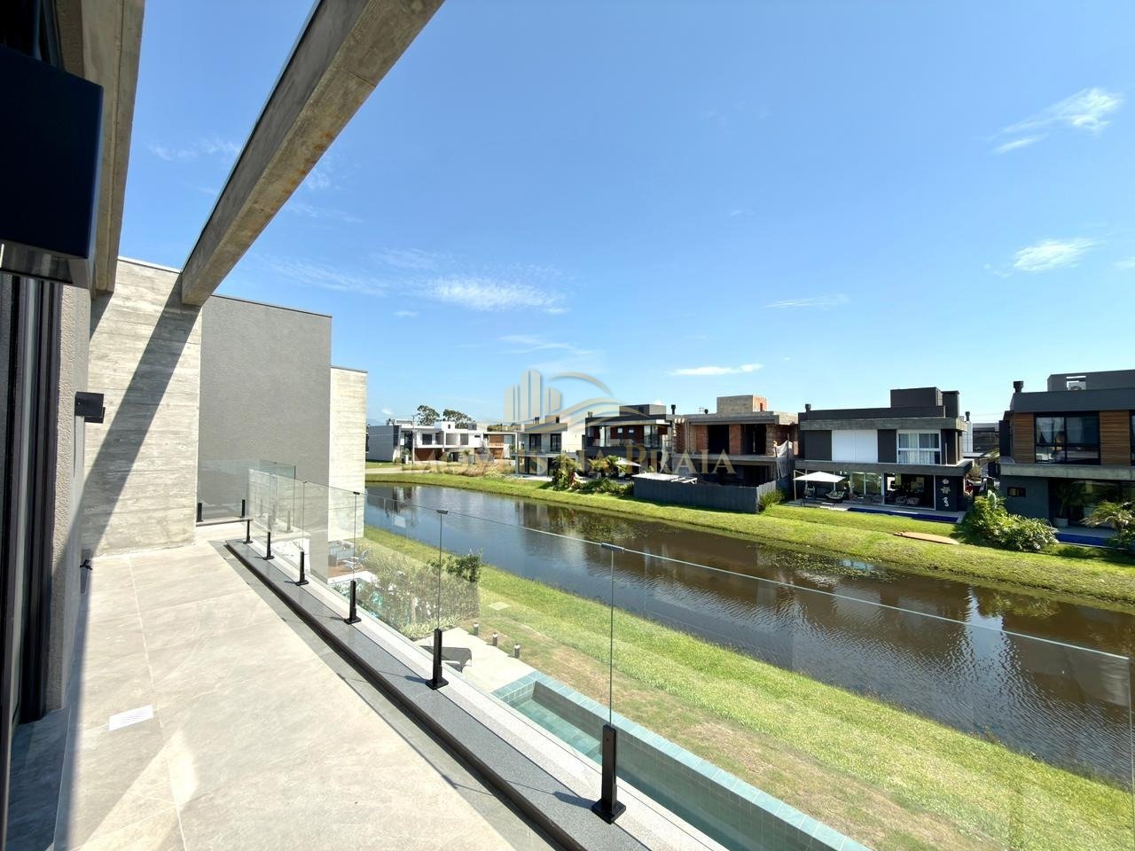 Foto 33 — Casa em Condomínio 4 dormitórios no bairro Sunset