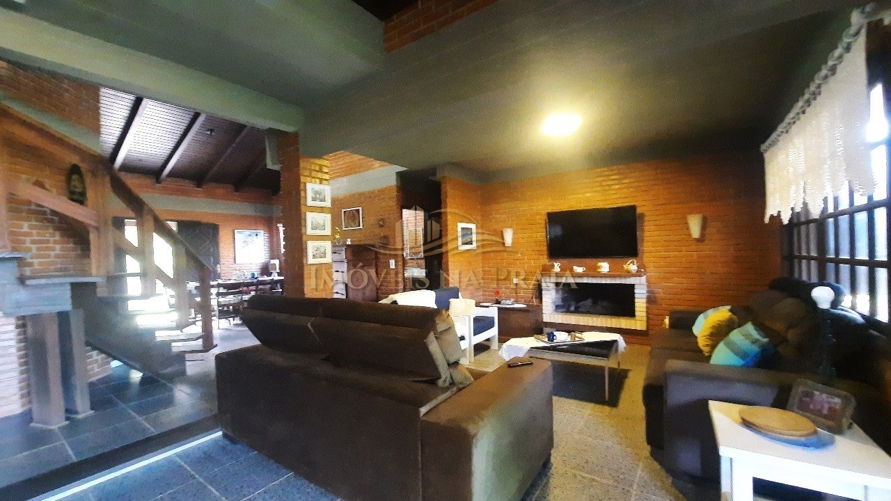 Foto 3 — Casa 5 dormitórios no bairro Remanso