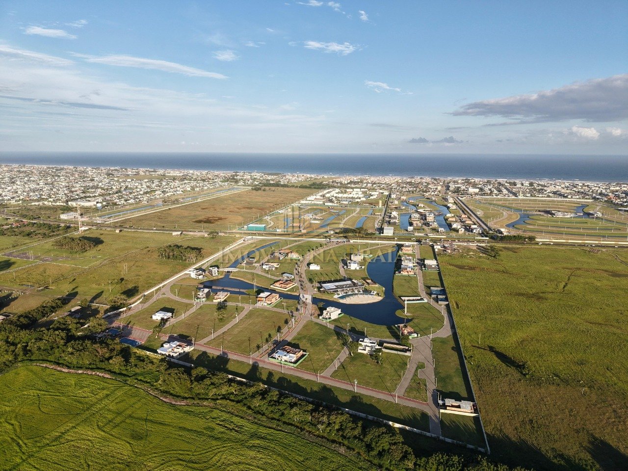 Foto 35 — Casa em Condomínio 3 dormitórios no bairro Allure Beach Condo