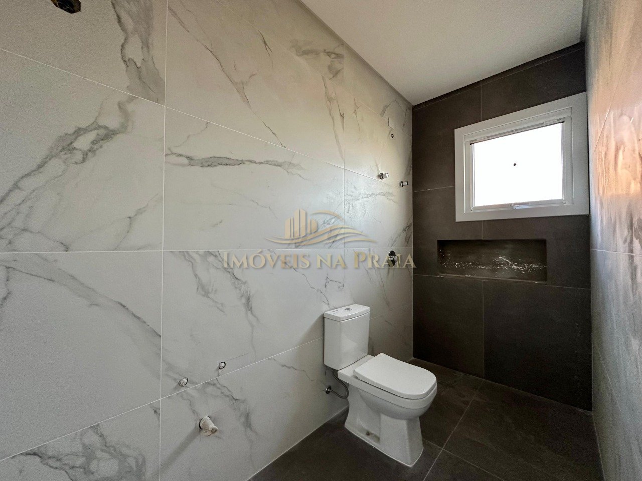 Foto 7 — Casa em Condomínio 4 dormitórios no bairro Allure Beach Condo