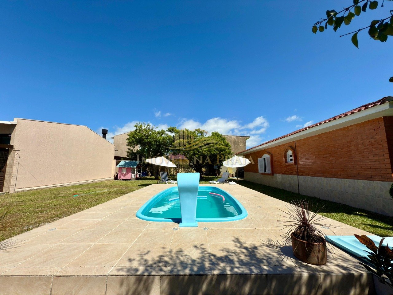 Foto 2 — Casa 3 dormitórios no bairro Mariápolis