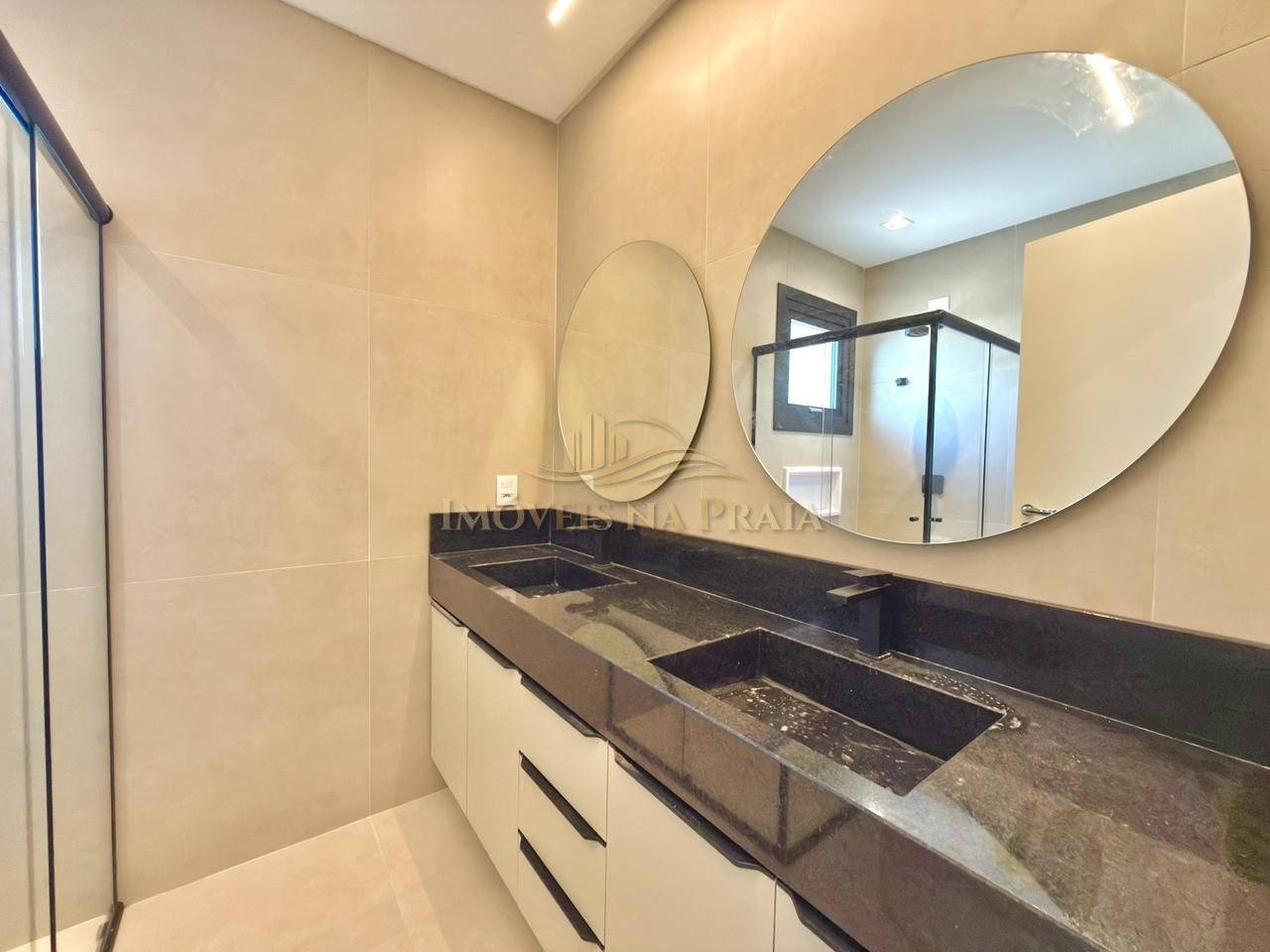 Foto 19 — Casa em Condomínio 4 dormitórios no bairro Allure Beach Condo