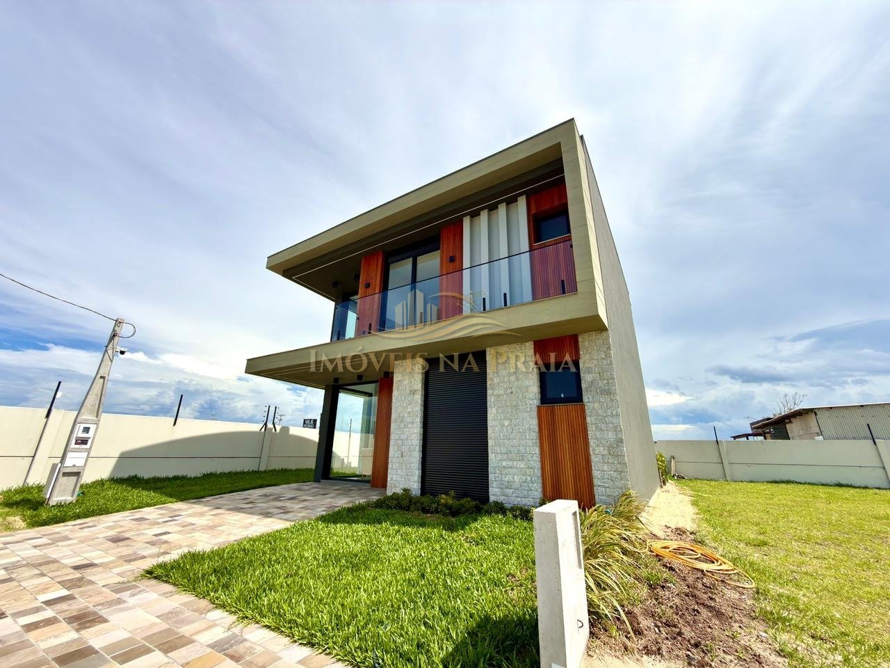 Foto 2 — Casa em Condomínio 4 dormitórios no bairro Allure Beach Condo