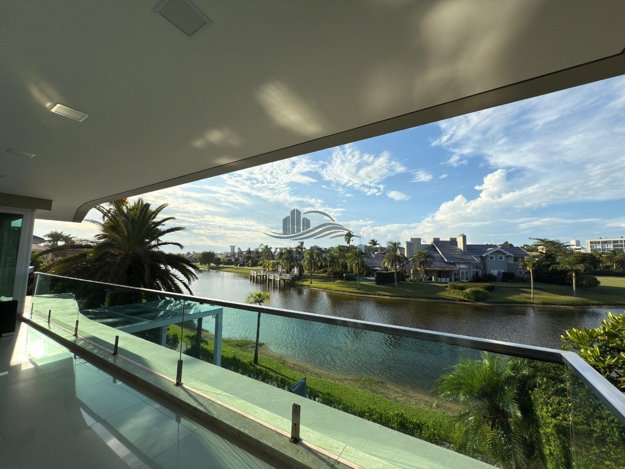 Foto 34 — Casa em Condomínio 5 dormitórios no bairro Atlântida Ilhas Park