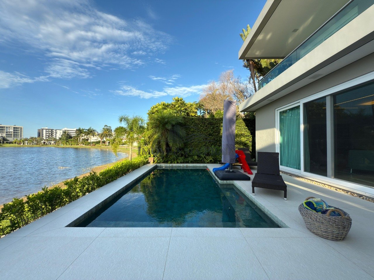 Foto 2 — Casa em Condomínio 5 dormitórios no bairro Atlântida Ilhas Park