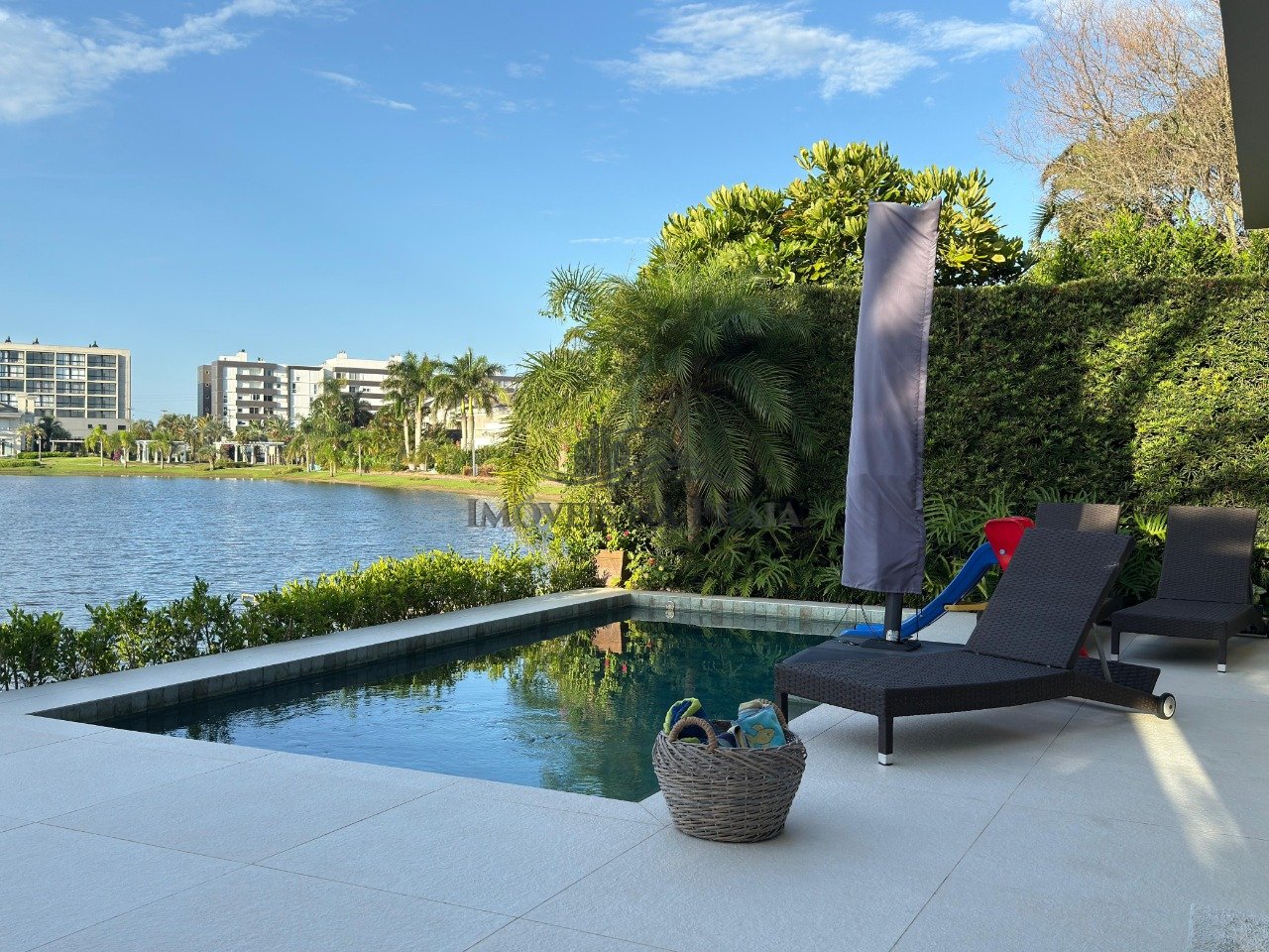 Foto 21 — Casa em Condomínio 5 dormitórios no bairro Atlântida Ilhas Park