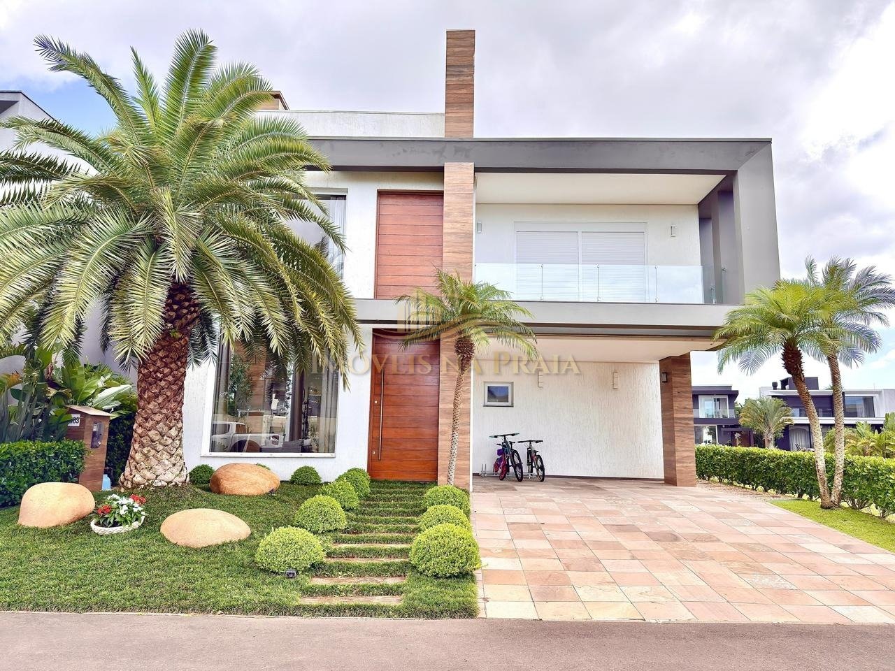 Casa em Condomínio 5 dormitórios no bairro Malibu Beach Residence