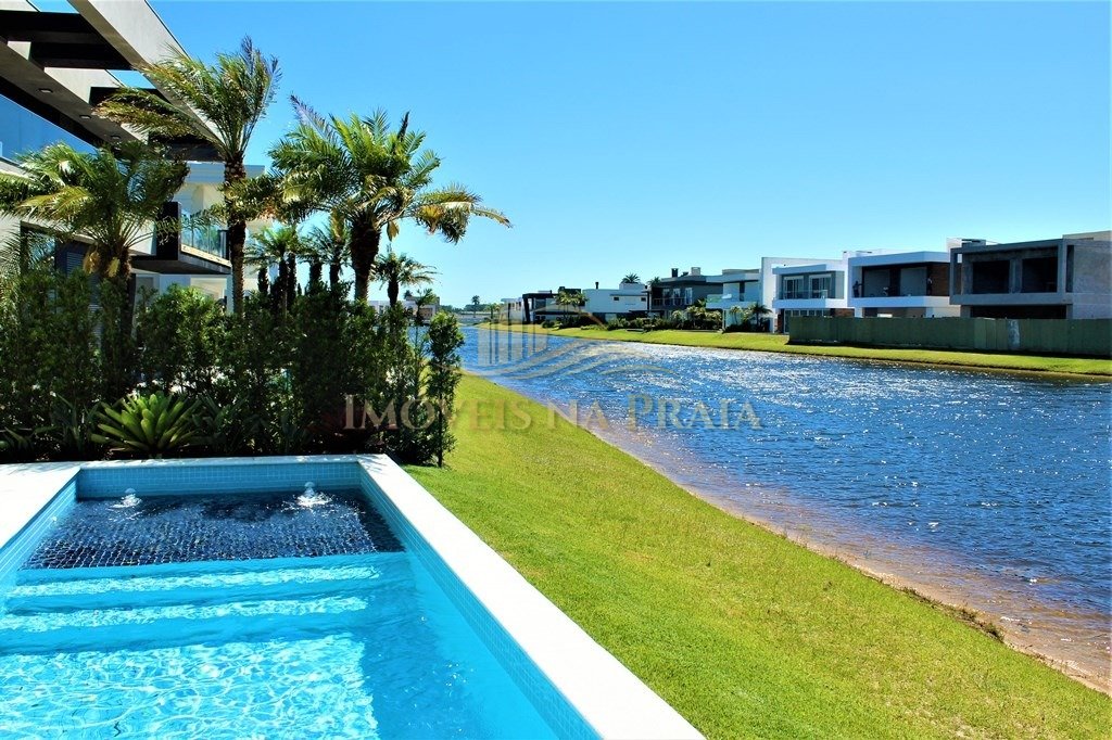 Foto 10 — Casa em Condomínio 6 Dormitório(s) Bairro Enseada