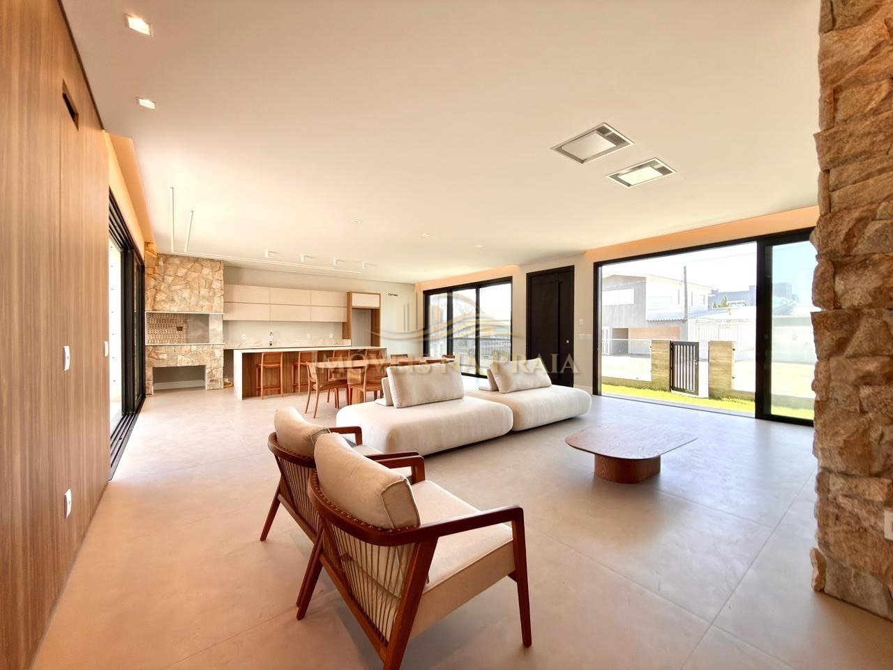 Foto 7 — Casa 4 dormitórios no bairro Atlantida