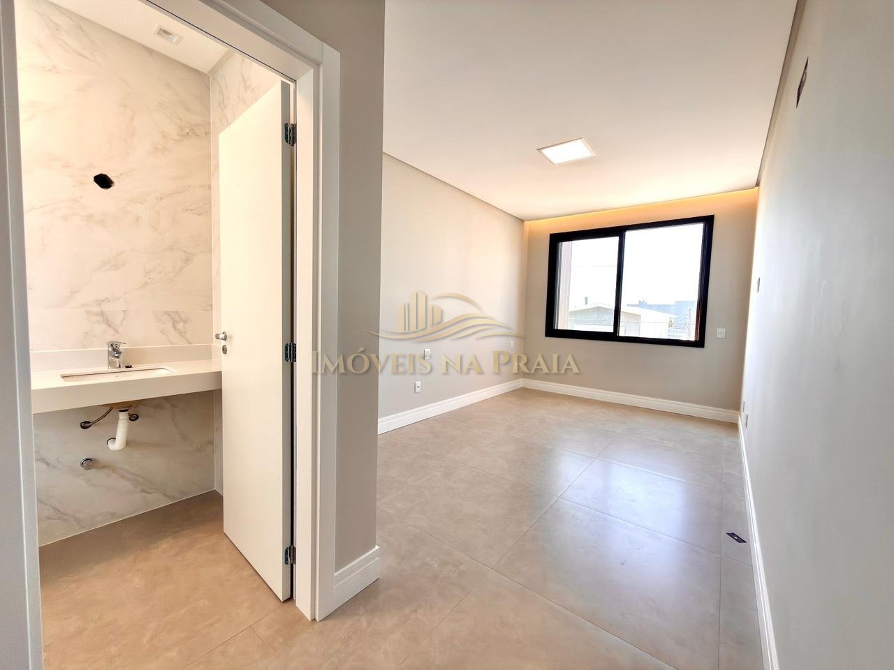 Foto 18 — Casa 4 dormitórios no bairro Atlantida