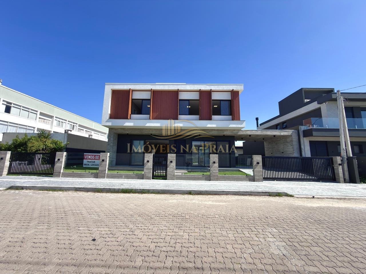 Casa 4 dormitórios no bairro Atlantida