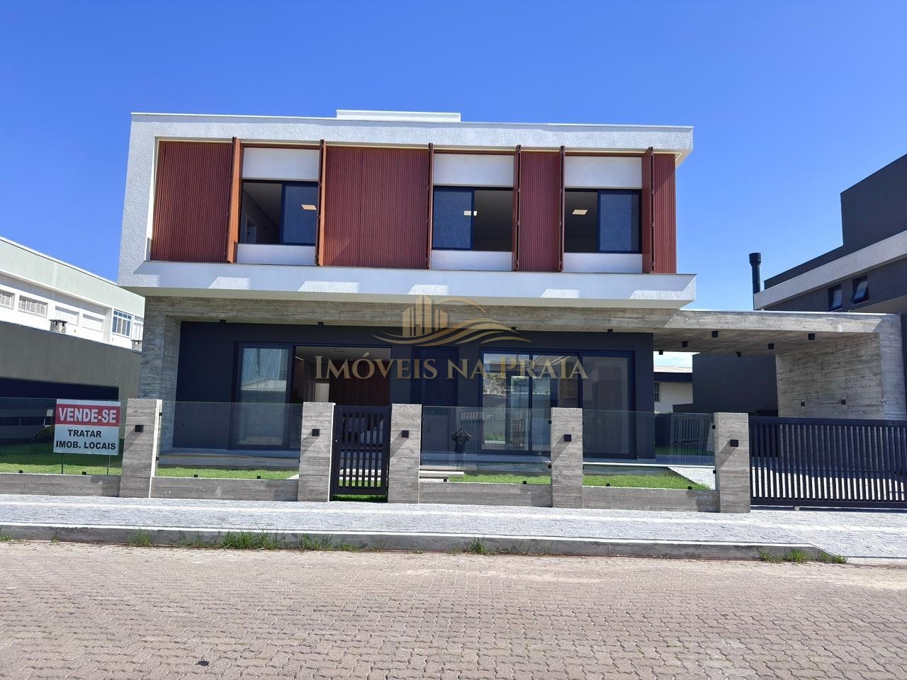 Foto 2 — Casa 4 dormitórios no bairro Atlantida