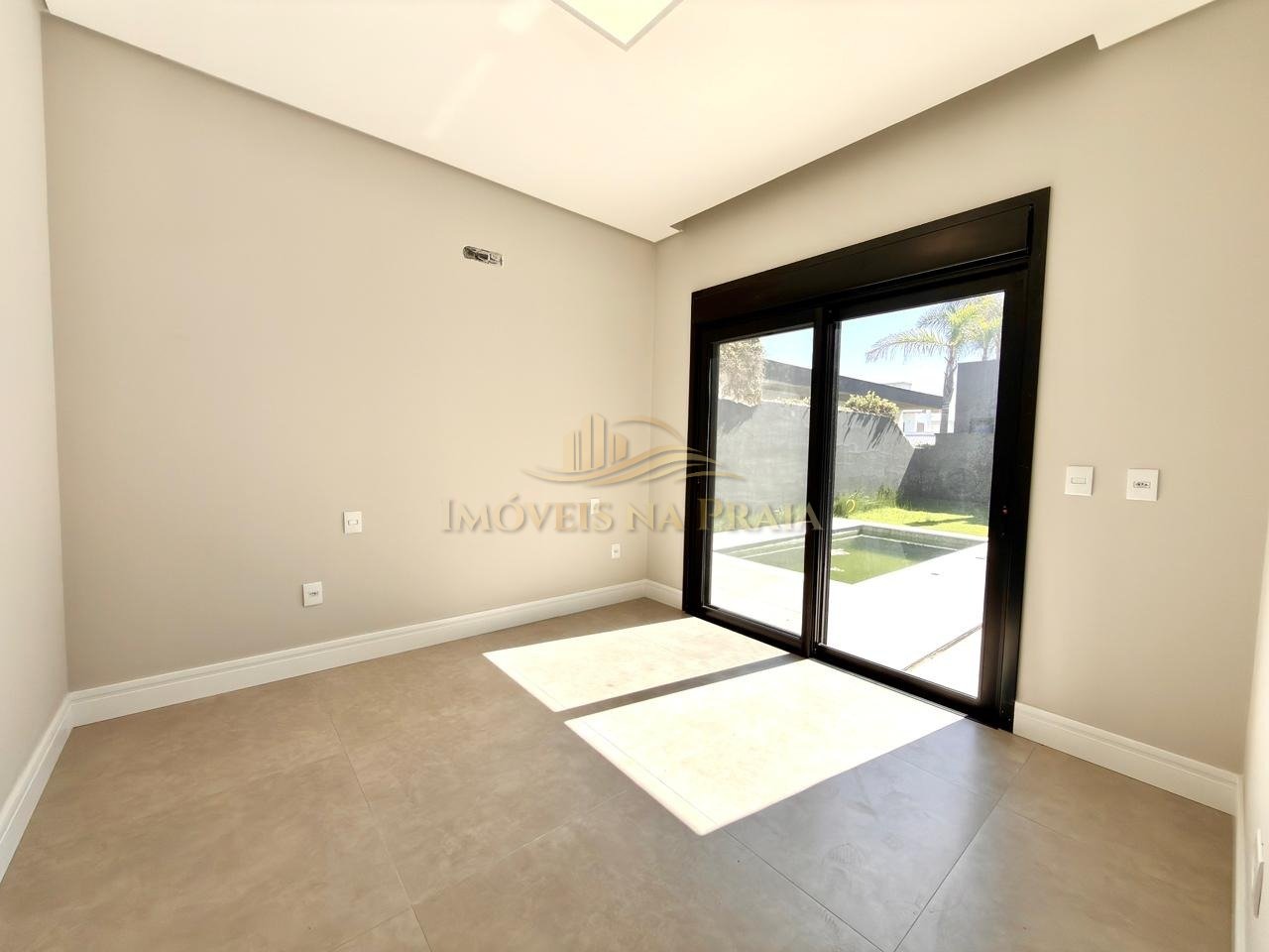 Foto 15 — Casa 4 dormitórios no bairro Atlantida