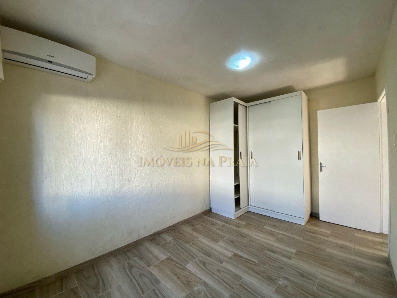 Foto 7 — - Casa semimobiliada no Centro de Xangri-Lá