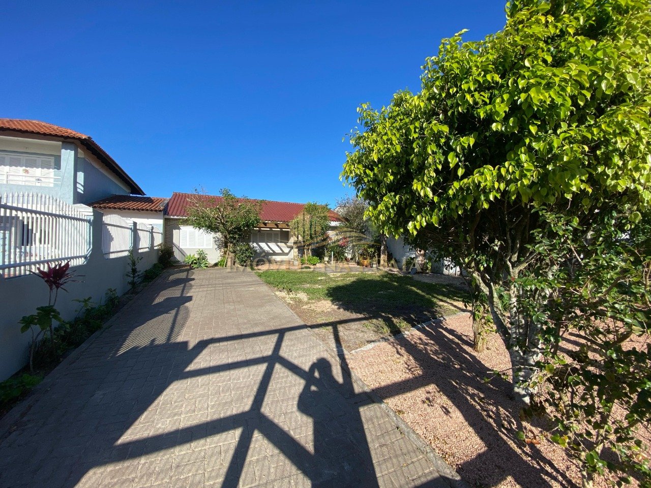 Foto 2 — - Casa semimobiliada no Centro de Xangri-Lá