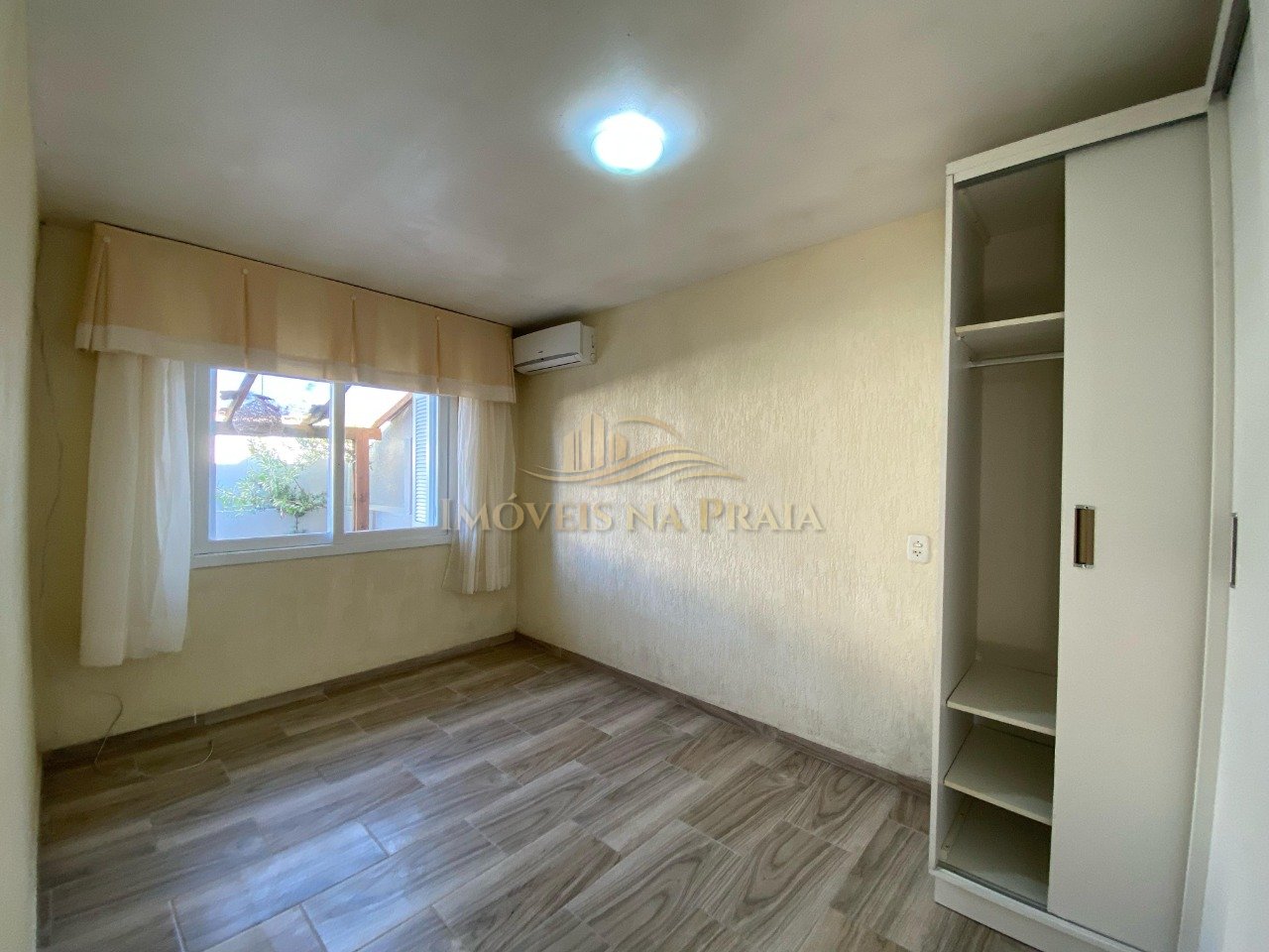 Foto 9 — - Casa semimobiliada no Centro de Xangri-Lá