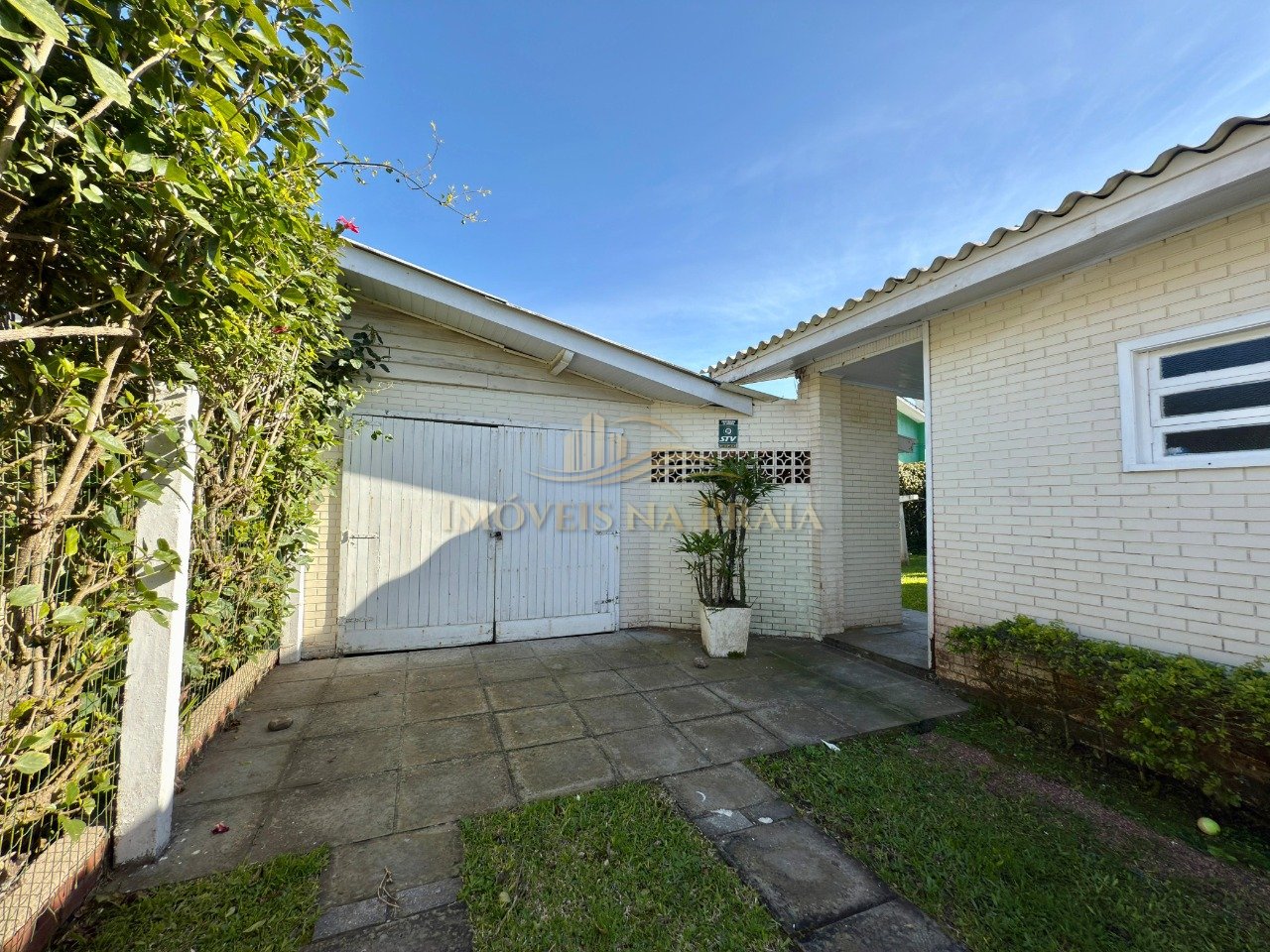 Casa 4 dormitórios no bairro Atlântida