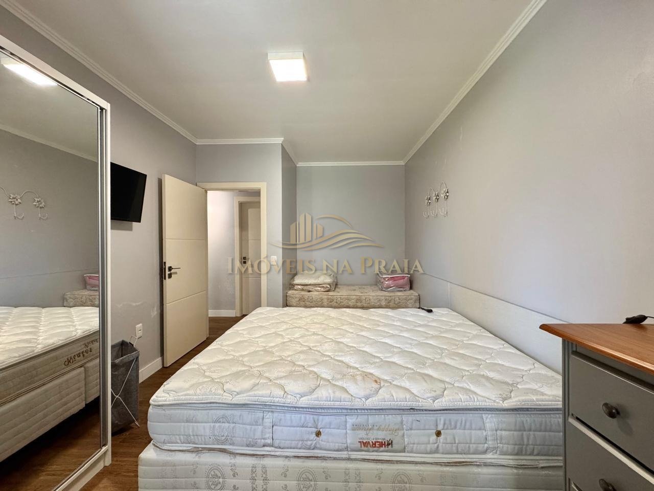 Foto 11 — Casa 4 dormitórios no bairro Noiva do Mar