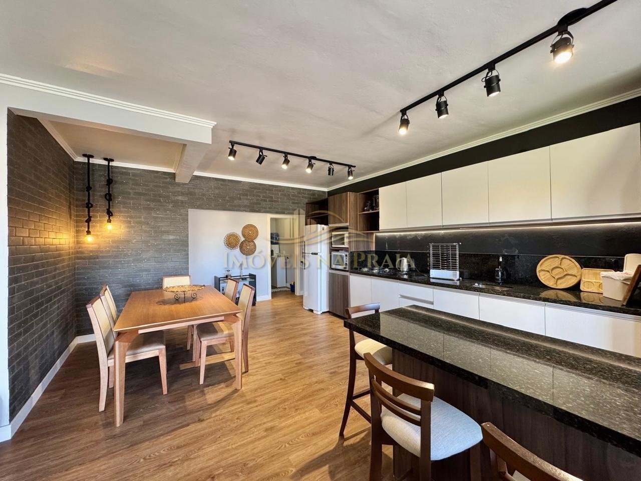 Foto 3 — Casa 4 dormitórios no bairro Noiva do Mar