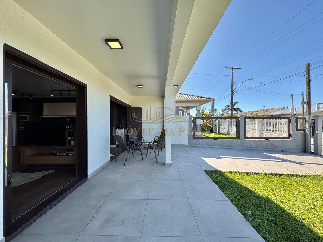 Foto 2 — Casa 4 dormitórios no bairro Noiva do Mar