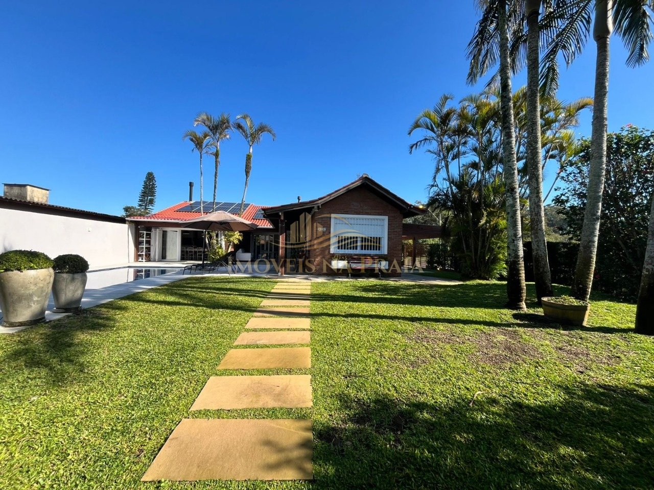 Casa 3 dormitórios no bairro Atlântida