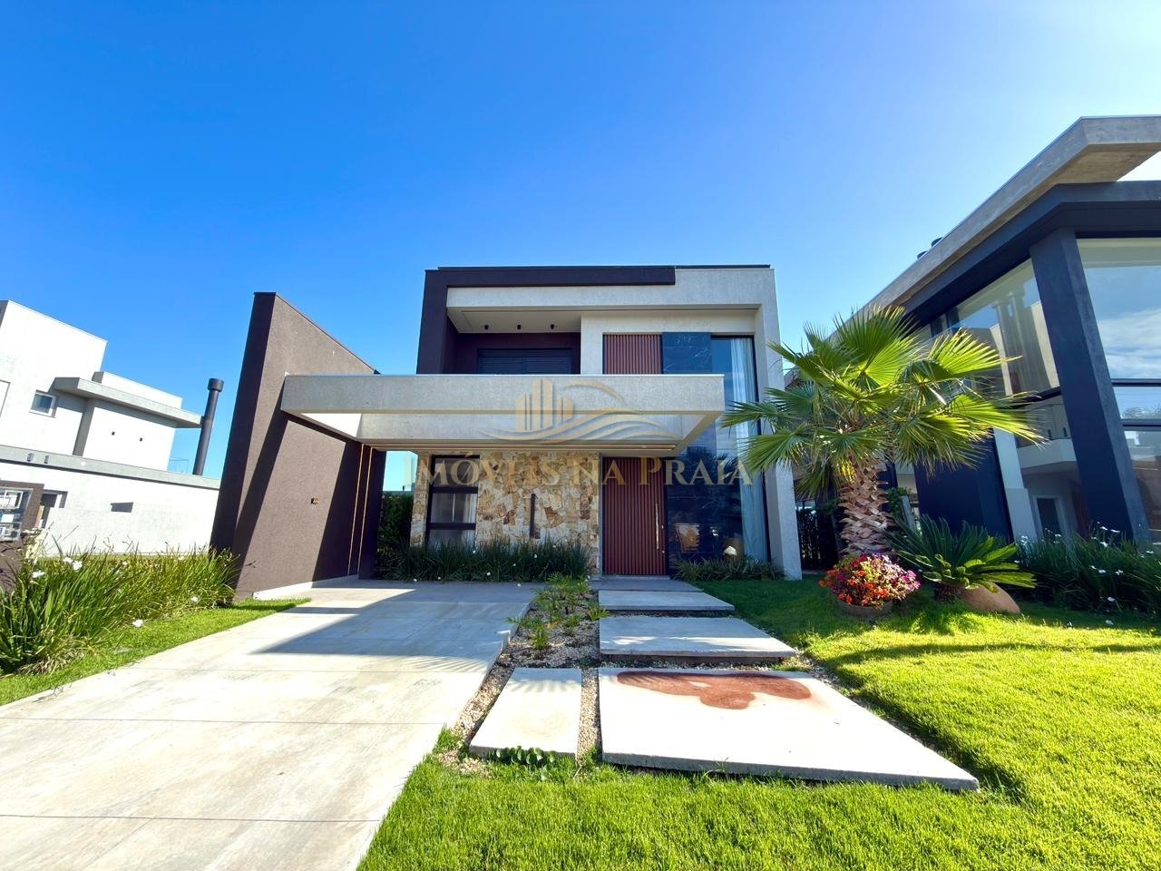 Casa em Condomínio 4 dormitórios no bairro Sunset