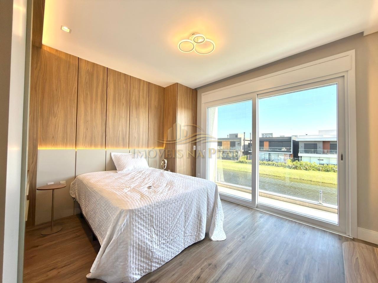 Foto 20 — Casa em Condomínio 4 dormitórios no bairro Sunset