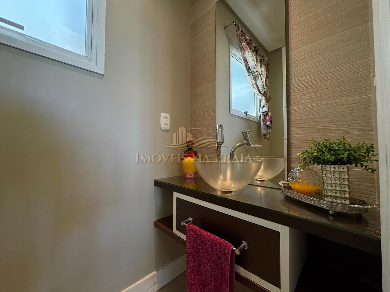 Foto 48 — Casa 4 dormitórios no bairro Rainha do Mar