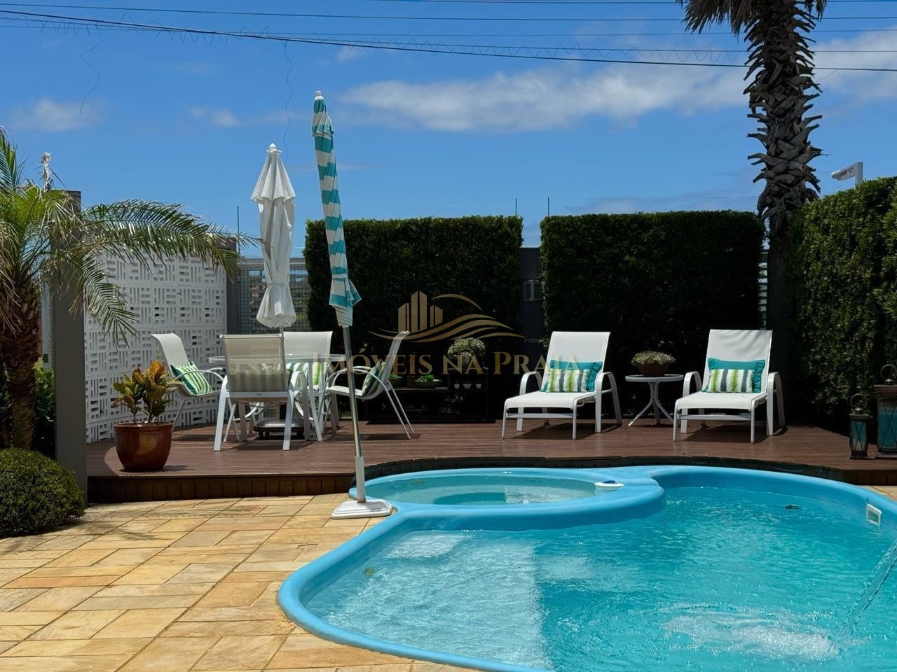 Foto 16 — Casa 4 dormitórios no bairro Rainha do Mar