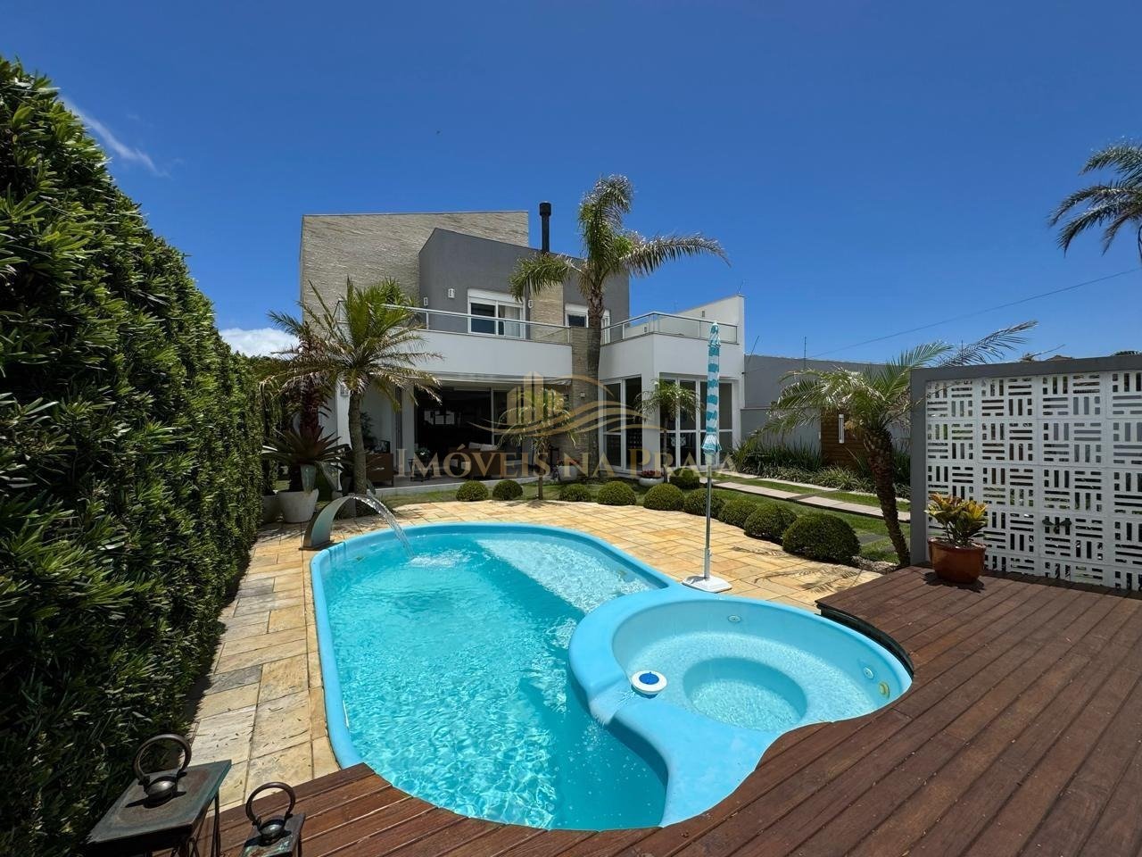 Foto 13 — Casa 4 dormitórios no bairro Rainha do Mar