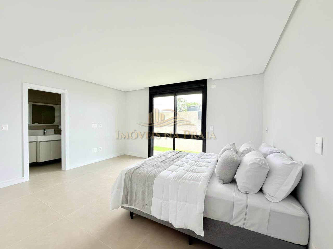 Foto 31 — Casa em Condomínio 4 dormitórios no bairro Sunset