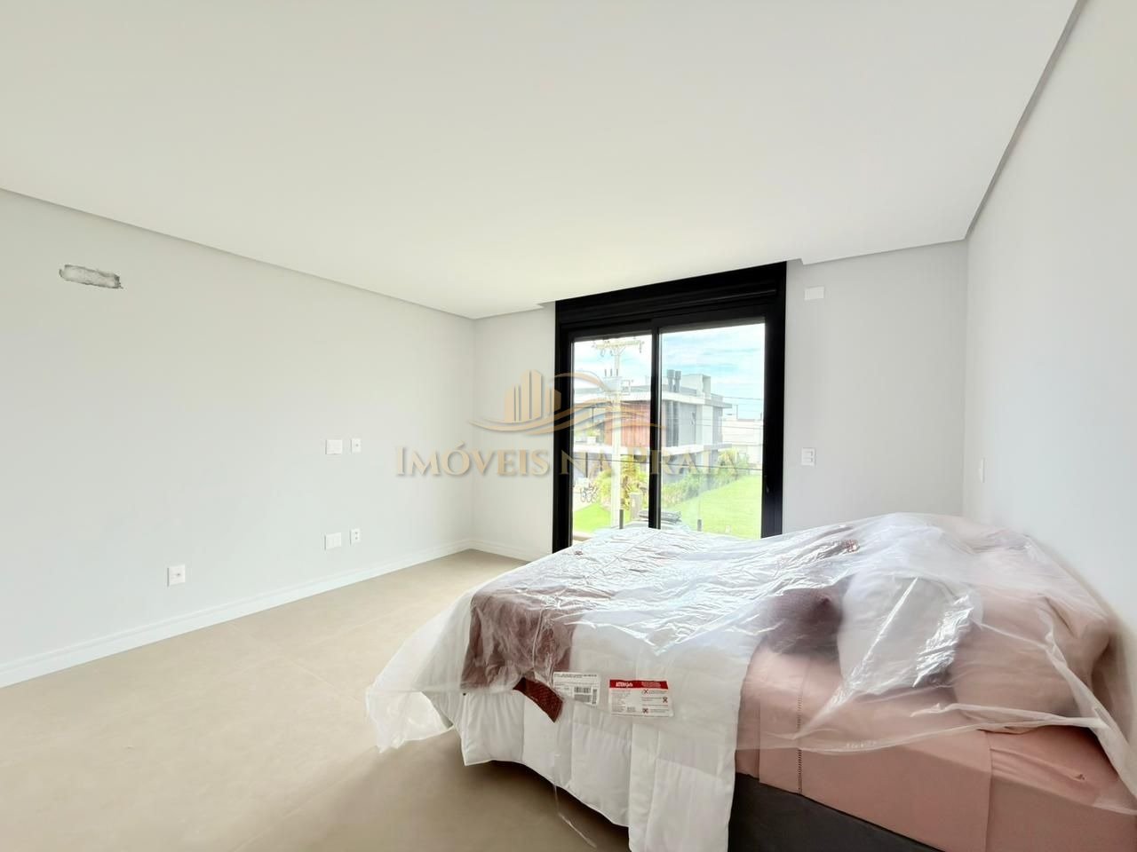 Foto 26 — Casa em Condomínio 4 dormitórios no bairro Sunset